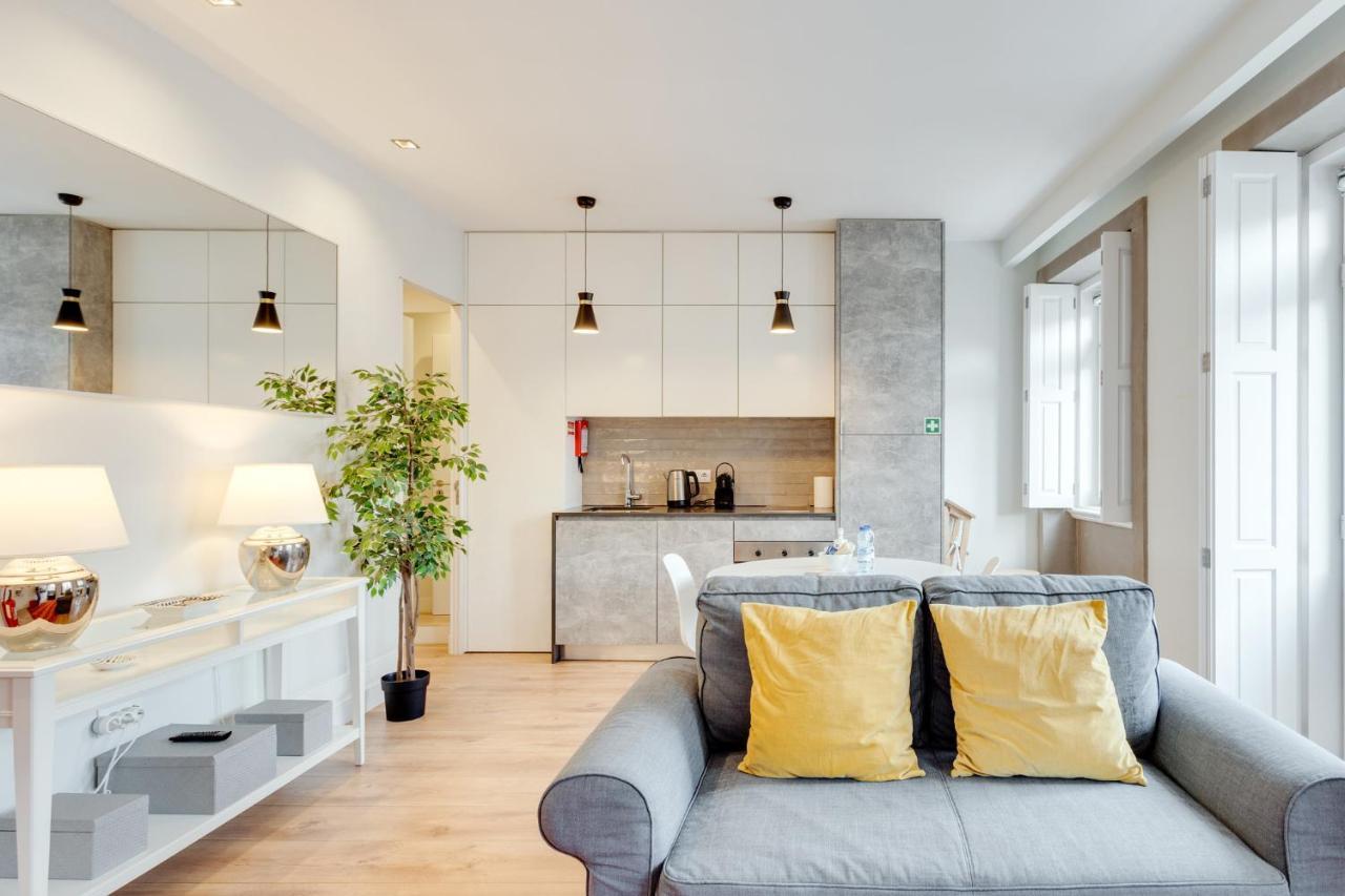 Tiara Downtown Apartments By Da'Home Порту Экстерьер фото